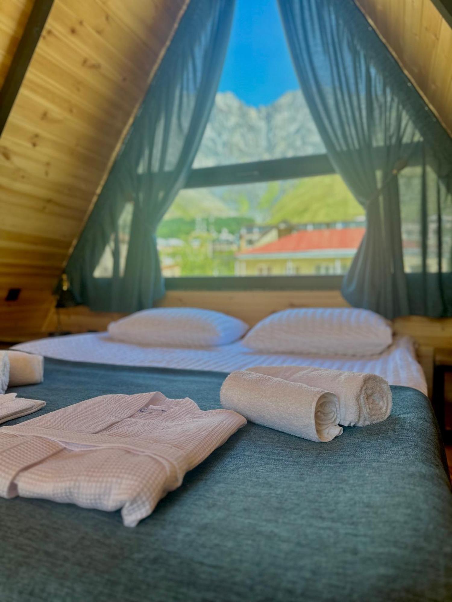 Edelweiss Cottage Kazbegi Ngoại thất bức ảnh