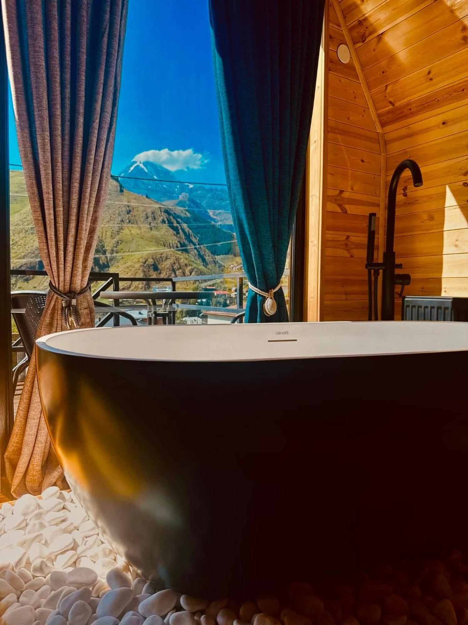 Edelweiss Cottage Kazbegi Ngoại thất bức ảnh