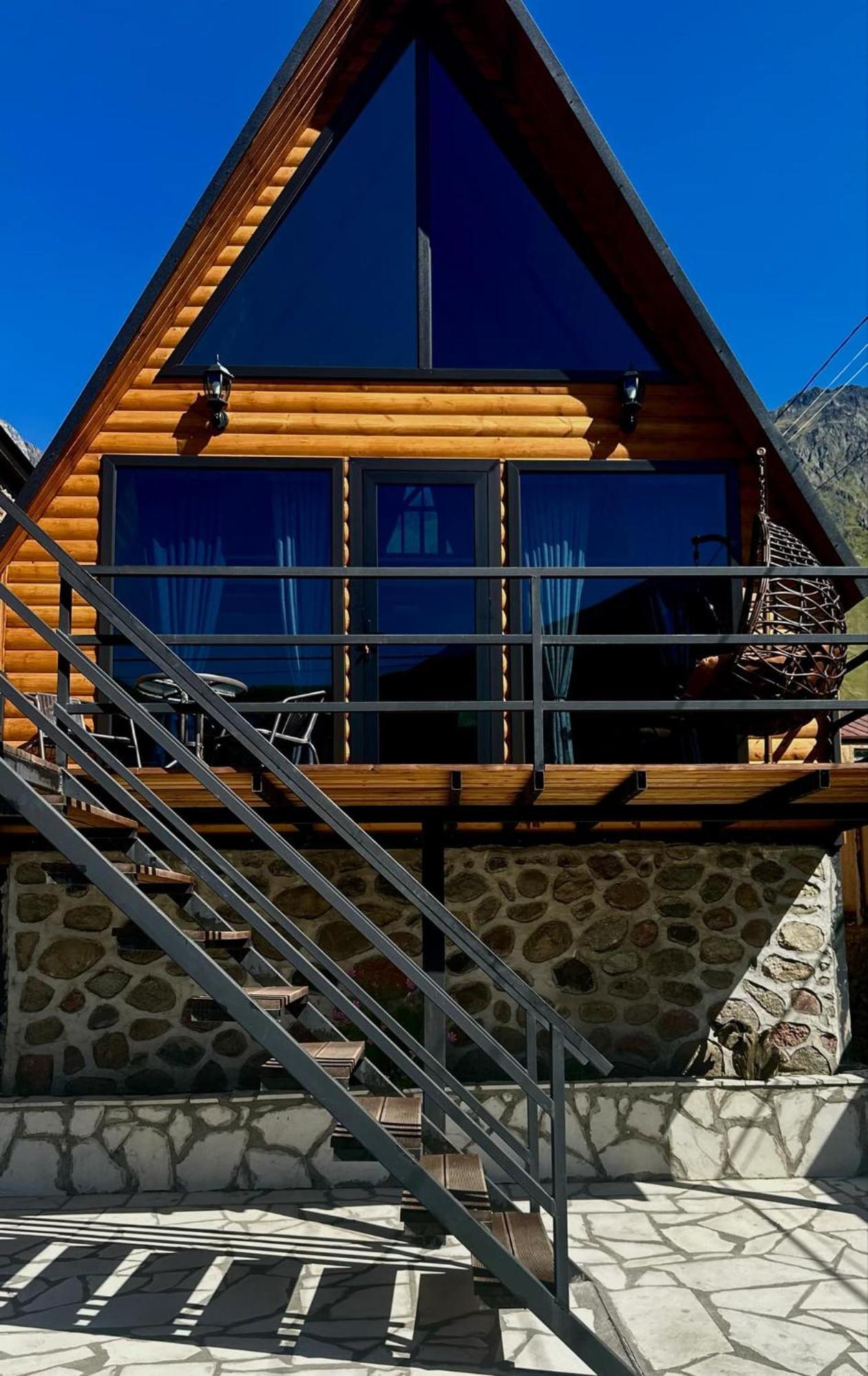 Edelweiss Cottage Kazbegi Ngoại thất bức ảnh